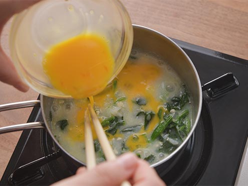 やさしい味わい 卵クッパ_作り方1