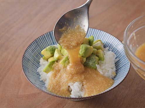 アボカドとろろ丼_作り方1