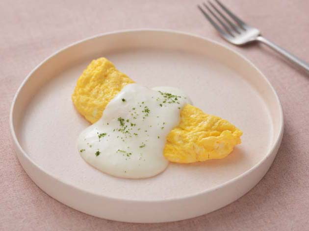 レンジで完結 オムレツホワイトソース