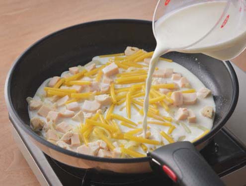 やわらかチキンのマカロニグラタン_作り方3