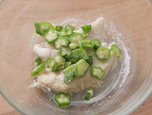 鶏ささみとオクラのごまぽん酢あえ_作り方2