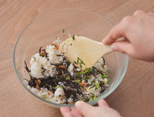 即席 ひじきの混ぜごはん_作り方1